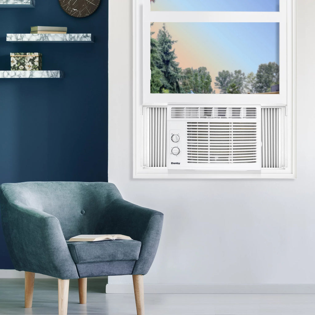 5000 BTU White Window AC U21314