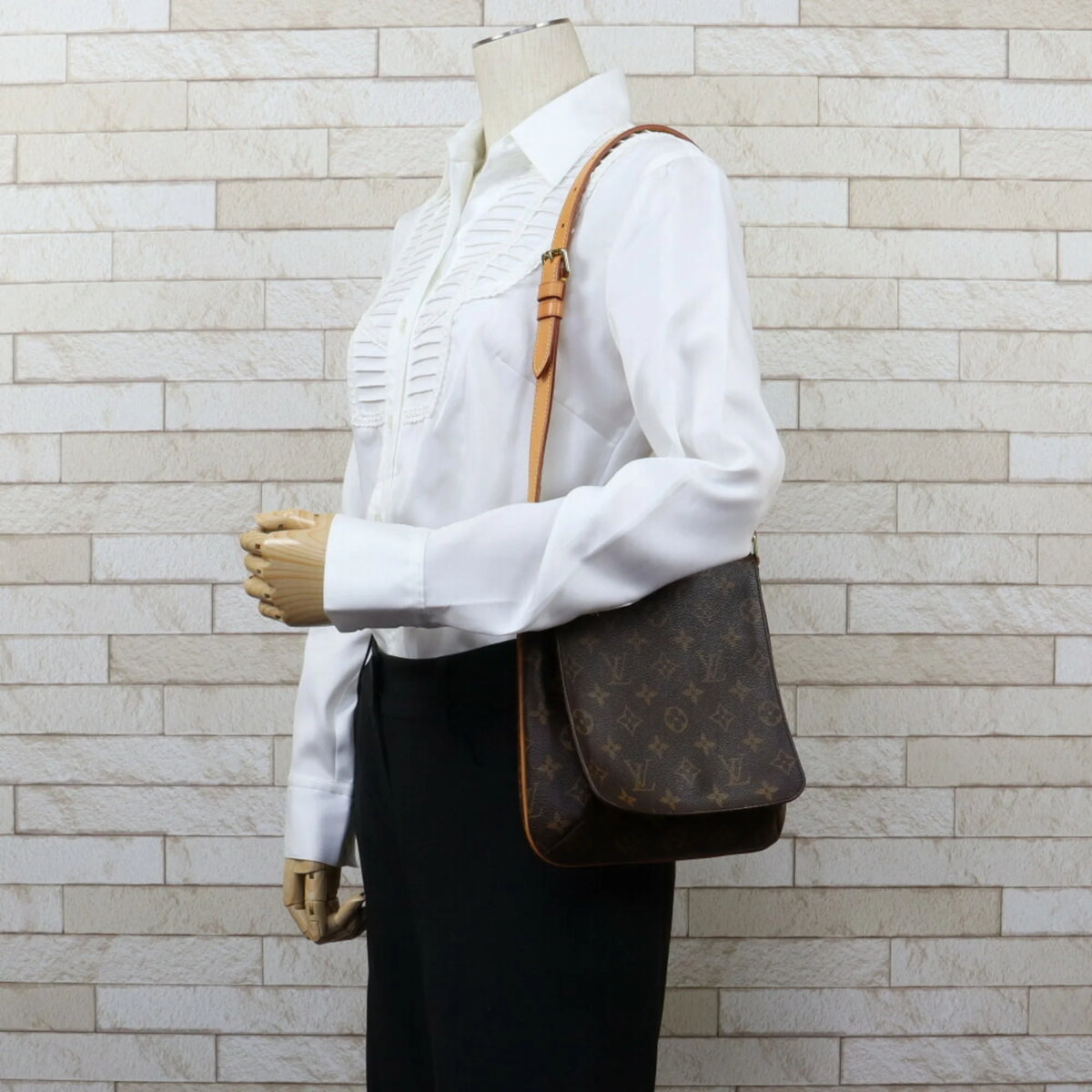 Brown Canvas Shoulder Bag R6048