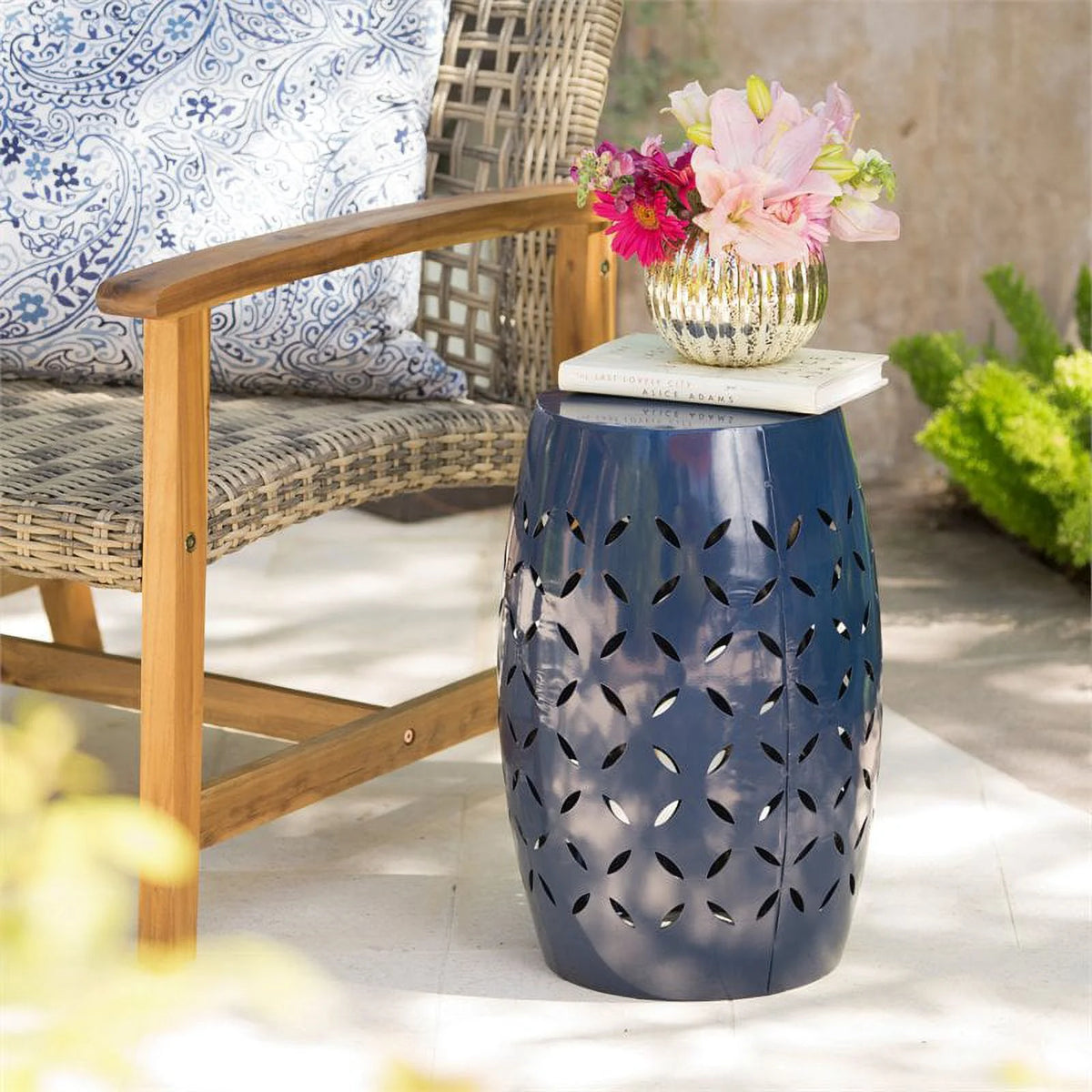 12" Iron Outdoor Side Table M69305