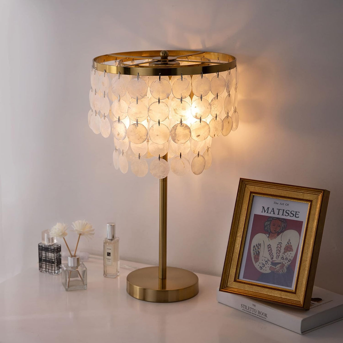 Natural Capiz Shell Table Lamp with Brass Polished Lampshade E5502