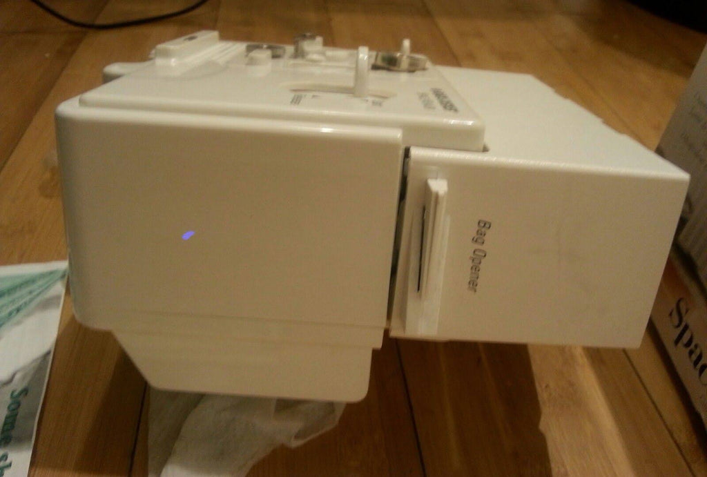 Under Cabinet Electric Can Opener I91609