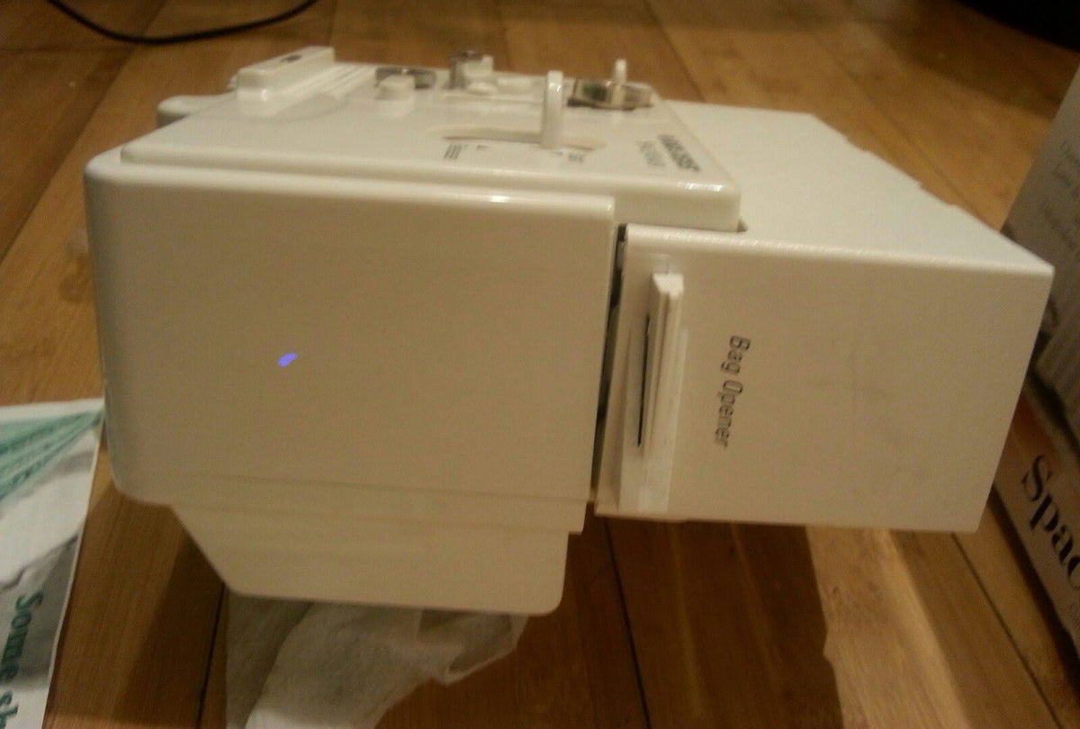 Under Cabinet Electric Can Opener I91609