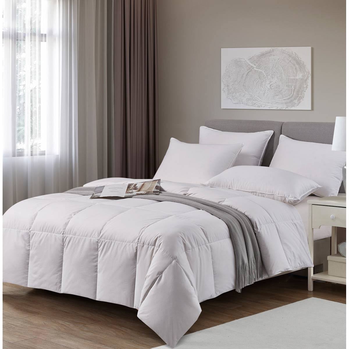 White Down Fiber Comforter Full/Queen X97866