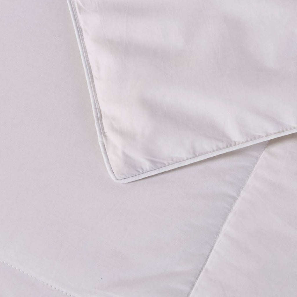 White Down Fiber Comforter Full/Queen X97866