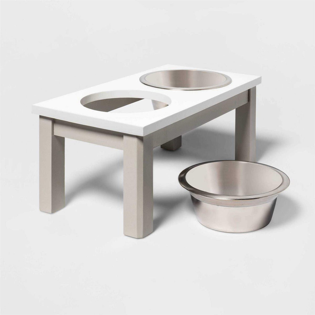 Elevated Dual Tone Dog Bowl M78763