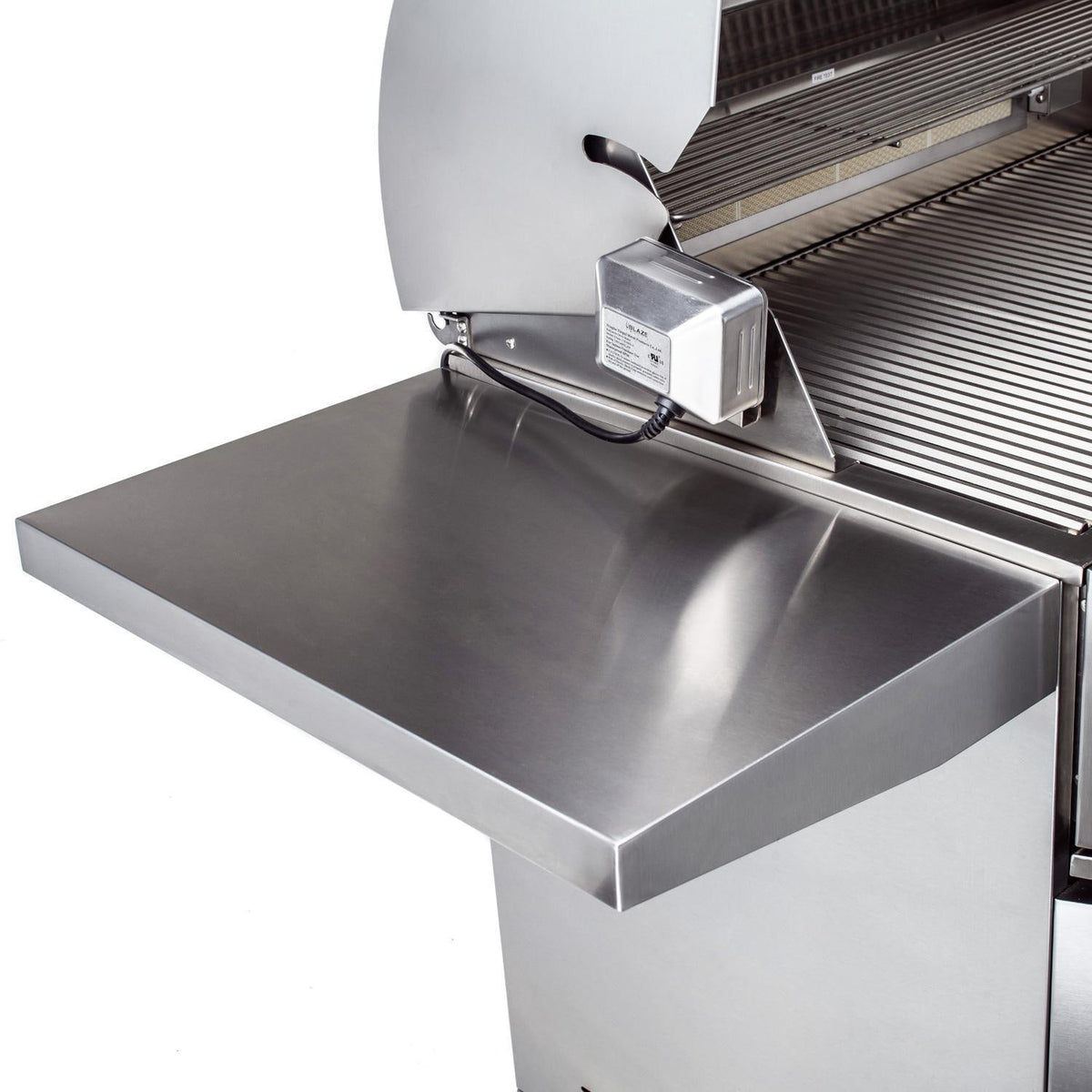 34-Inch 3-Burner Propane Grill with Rear Infrared Burner Q107