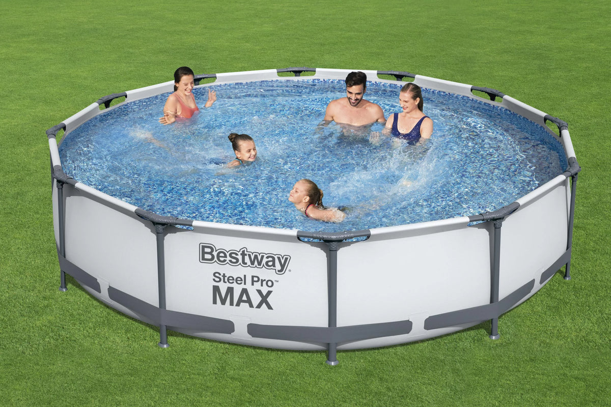 Steel Pro Max Swimming Pool Set with Filter Pump G437182